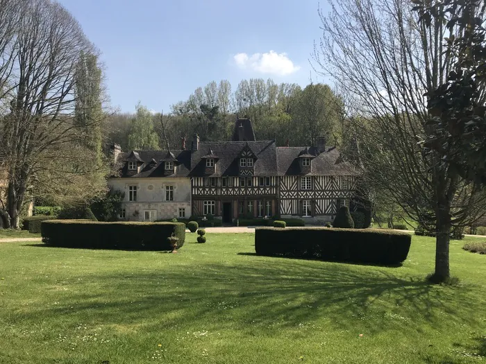 Visite guidée du manoir Manoir de la Varende Le Mesnil-Simon