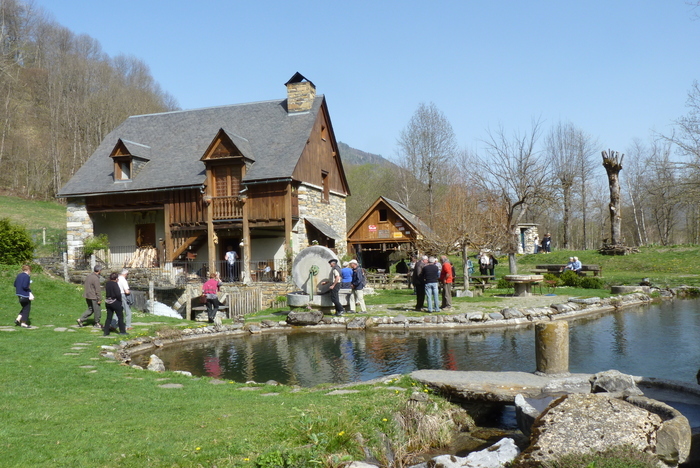 Venez visiter le moulin à eau de Saoussas pour tout connaître sur son fonctionnement ! Moulin à eau de Saoussas Loudenvielle