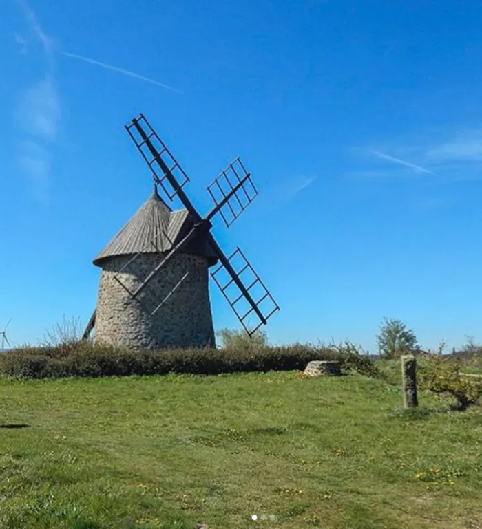 Visite du Moulin à vent de Celoux Moulin de Lagarde Celoux