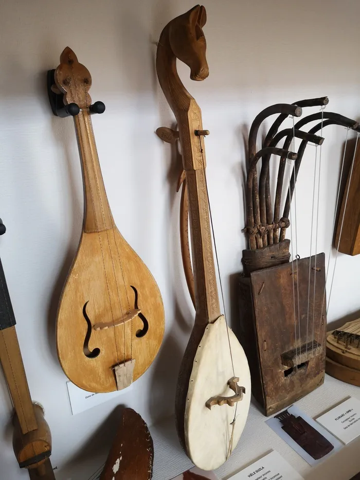 Visite libre du musée Musée des instruments de musique Angot L'Aigle