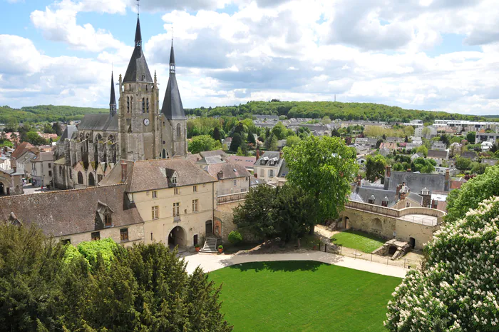 Visite commentée du Musée du Château de Dourdan Musée et château de Dourdan Dourdan