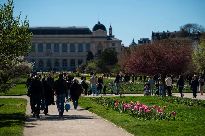 Visite guidée « Promenade littéraire et historique dans le Jardin des Plantes » Muséum national d'histoire naturelle - Jardin des Plantes Paris