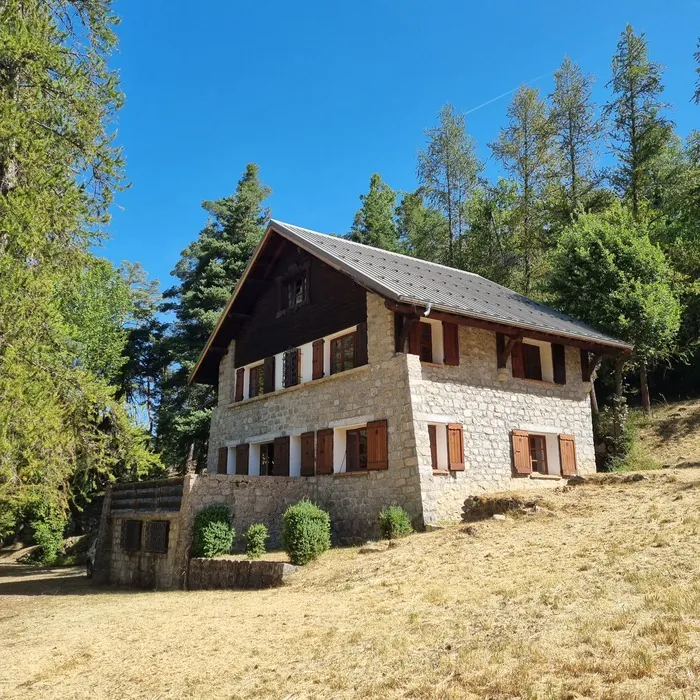 A la découverte de 2 chalets alpins