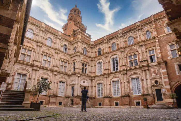 Visite guidée : « Regards sur les hôtels particuliers » Office de tourisme de Toulouse Toulouse