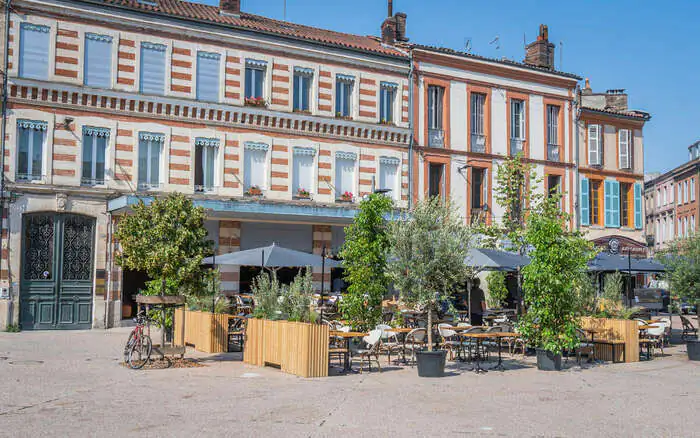 Petites histoires de quartier : Saint-Cyprien Office de tourisme de Toulouse Toulouse