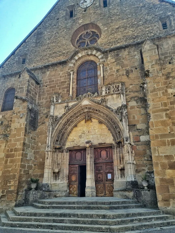 Visite guidée des fresques de l'abbatiale romane de Saint-Chef Office de Tourisme des Balcons du Dauphiné - Saint-Chef Saint-Chef