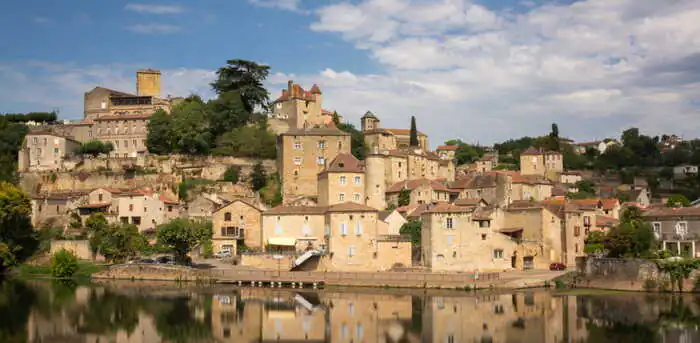 Visite guidée de Puy l'Évêque Office de tourisme Puy-l'Évêque