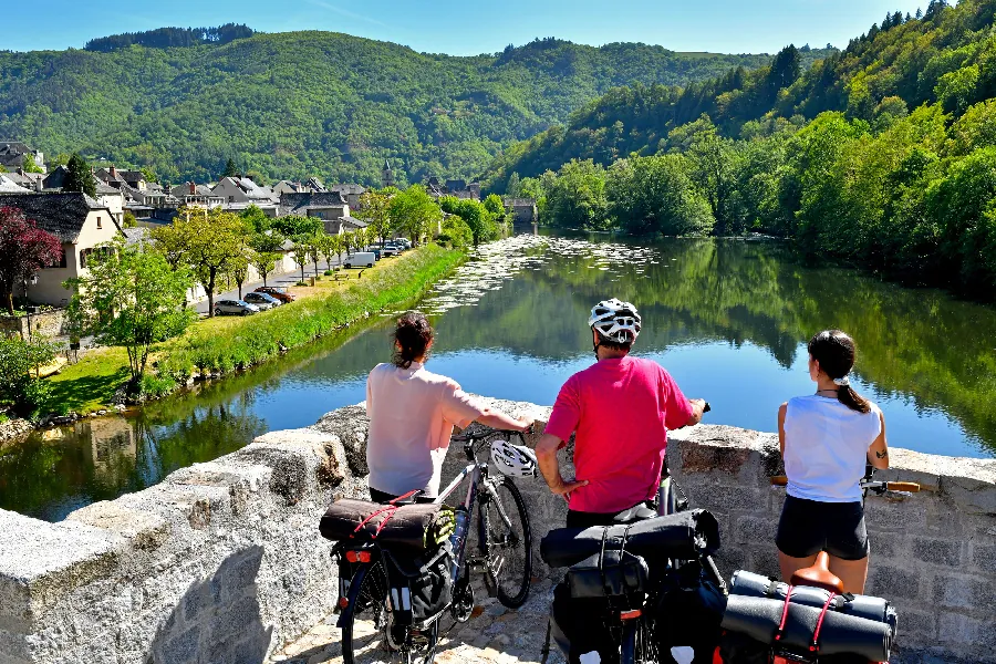 Vallée du Lot à vélo (V86)