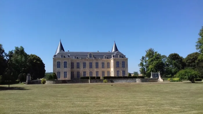 Visitez le parc d'un château du début du XVIIIe siècle Parc et Château de Trémilly Trémilly