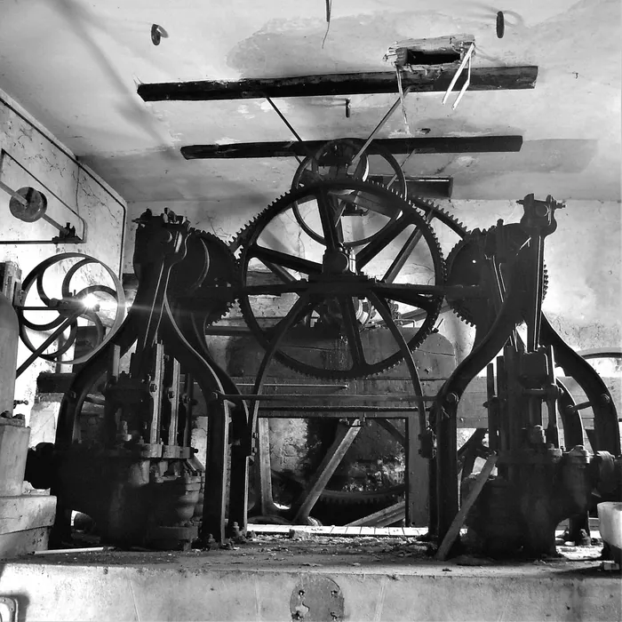 Démonstration du fonctionnement de la machine Bollée à élever l'eau Petit moulin d'Orbec Orbec