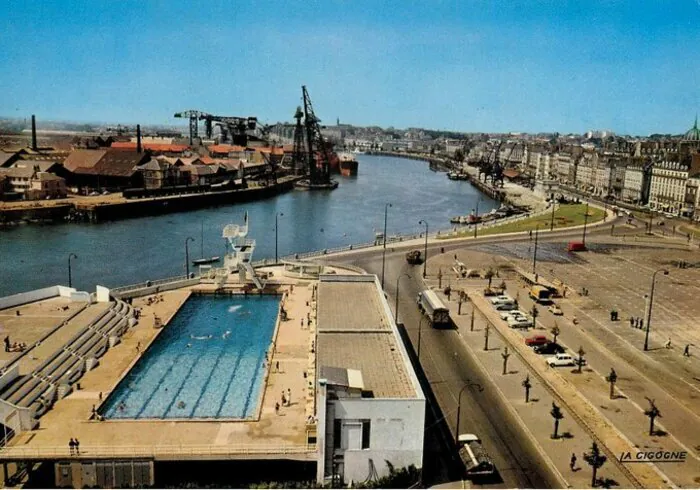 PISCINE LÉO-LAGRANGE Piscine Léo-Lagrange Nantes