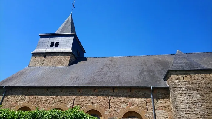 Balade guidée à la découverte de sites religieux Place de la Mairie Floing