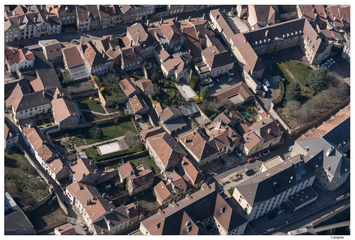 Visite inédite d'un quartier méconnu Place de l'Abbé Cordier Langres