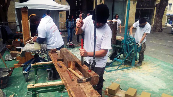 Atelier : « Autour des métiers de la restauration du patrimoine » Place Salinis Auch