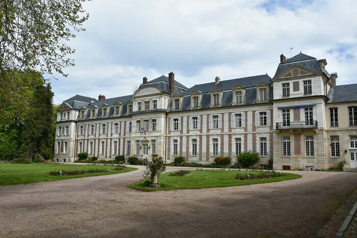 Visite guidée de la préfecture de l'Oise Préfecture de l'Oise Beauvais