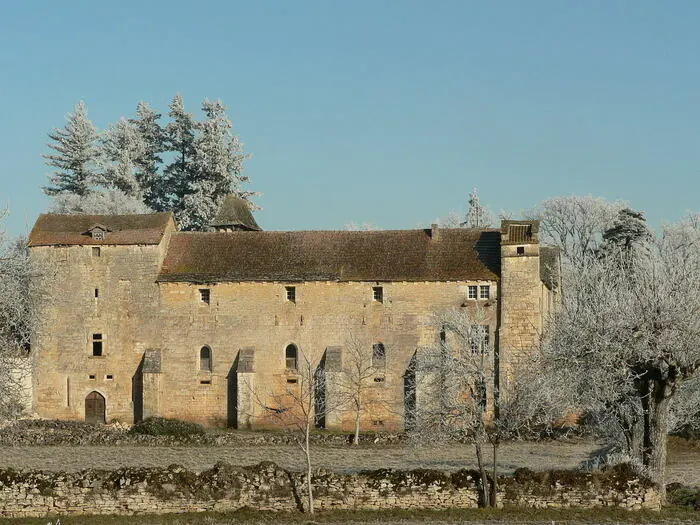 Visite libre du prieuré Laramière Prieuré Notre-Dame de Laramière Laramière