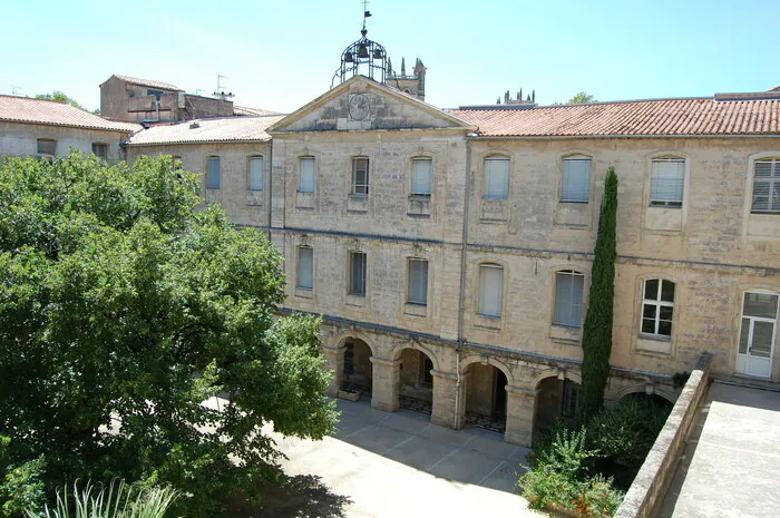 Visite de la cour Soulages Rectorat de l'académie de Montpellier Montpellier