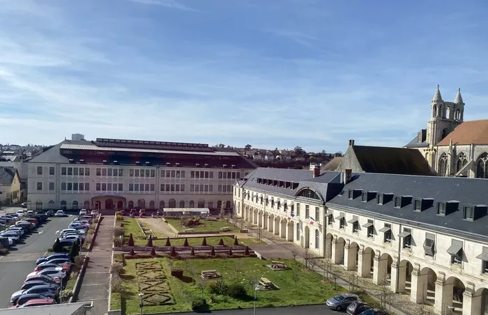 Venez découvrir le rectorat de Poitiers par une visite commentée Rectorat de l'Académie de Poitiers Poitiers