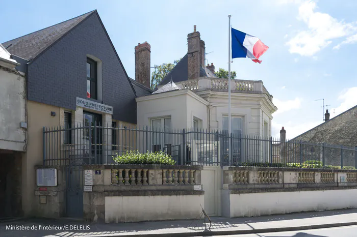 visite de la sous-préfecture et du parc Sous-préfecture de Mortagne-au-Perche 1 faubourg Saint-Eloi 61400 Mortagne-au-Perche Mortagne-au-Perche