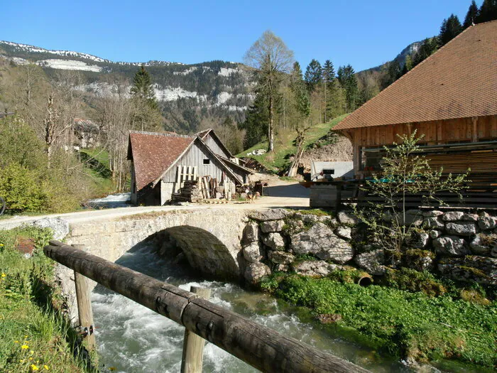 Visite d'une tournerie hydraulique Tournerie de St Même d'en Bas Saint-Pierre-d'Entremont