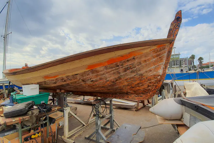 Visite guidée au cœur d'un atelier de restauration navale par une entreprise au service du patrimoine Zone technique du port Canet-en-Roussillon