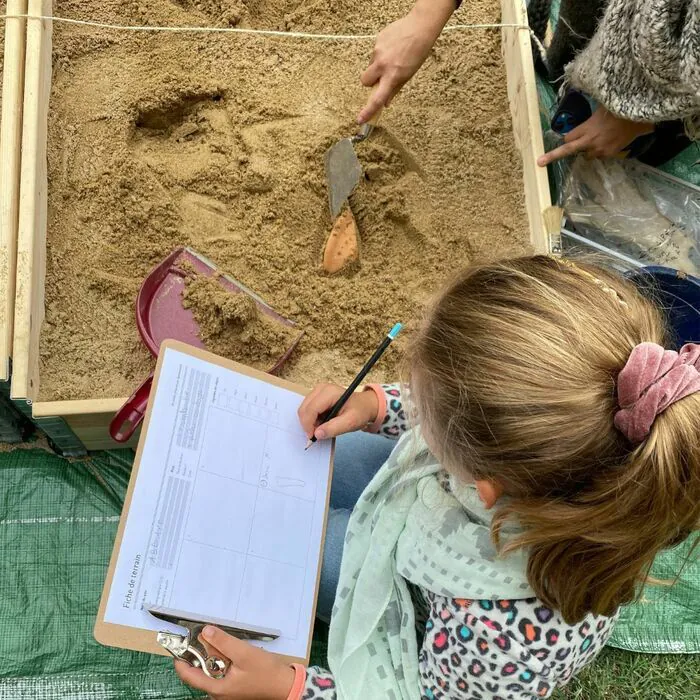 « Tous au chantier ! » : initiation à la fouille archéologique Abbaye de Cluny Cluny