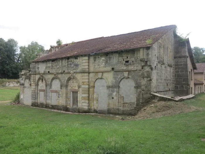 Plongez dans l'histoire médiévale d'une abbaye Abbaye de Morimond Parnoy-en-Bassigny