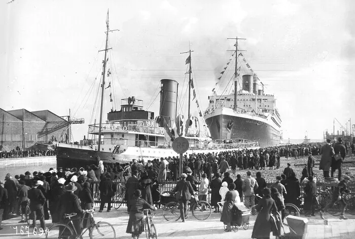 L'histoire nazairienne Alvéole 12 - Salle multi-évènement Saint-Nazaire