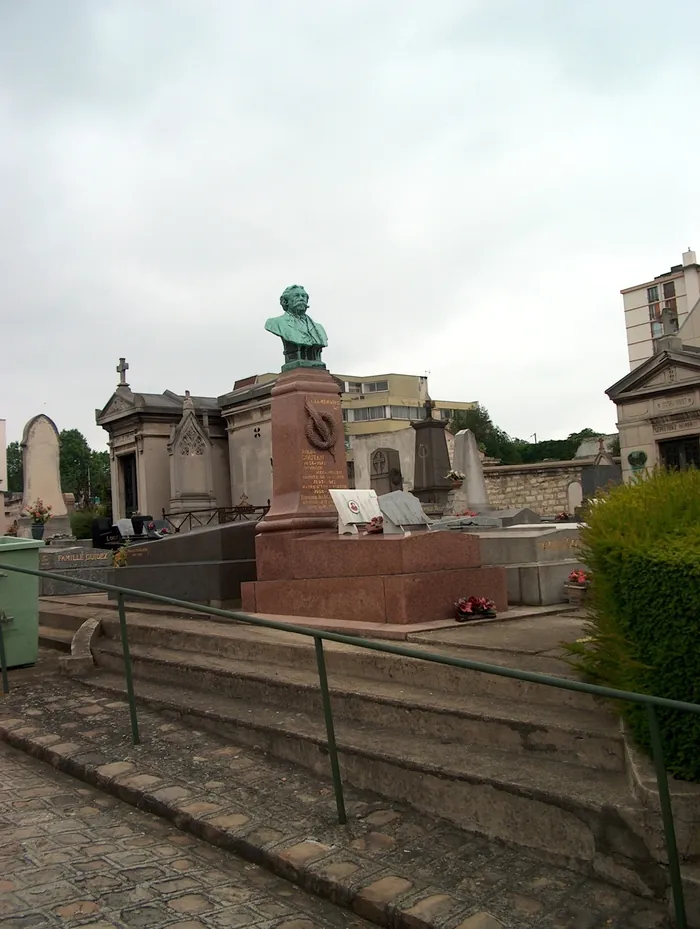 Visites du cimetière communal ancien d'Ivry-sur-Seine Ancien cimetière communal Ivry-sur-Seine