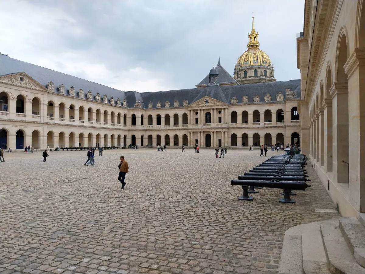 Aura Invalides 