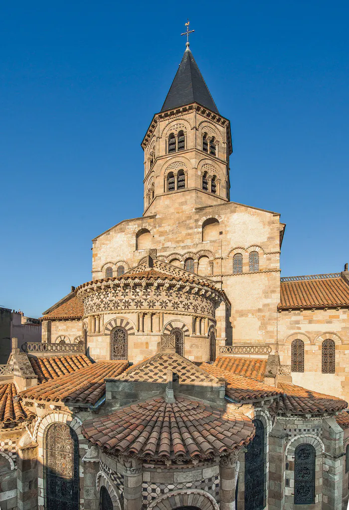 Basilique Notre-Dame-du-Port Basilique Notre-Dame-du-Port Clermont-Ferrand