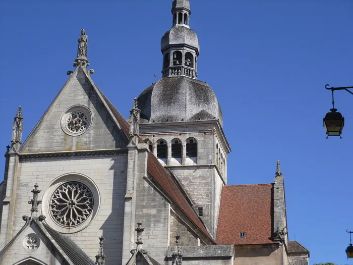 Visite commentée de la basilique Notre-Dame de Gray Basilique Notre-Dame Gray