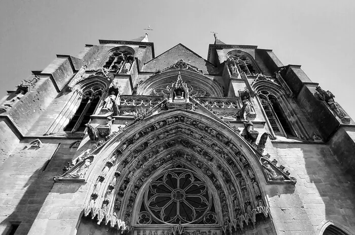 Exposition "Le pré-inventaire de la basilique Notre-Dame réalisé en 1976" Bureau d'information touristique d'Avioth Avioth