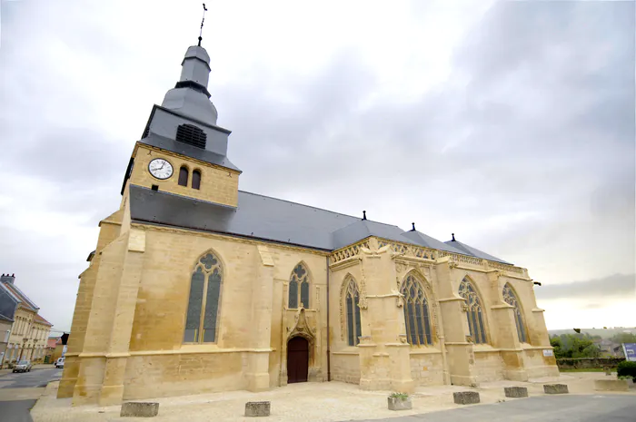 À la découverte d'une cité Renaissance avec un guide Bureau d'information touristique de Marville Marville