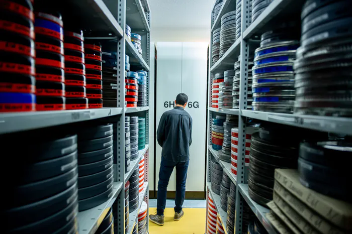 Visite des archives de la Cinémathèque de Toulouse Centre de conservation et de recherche de la Cinémathèque de Toulouse Balma