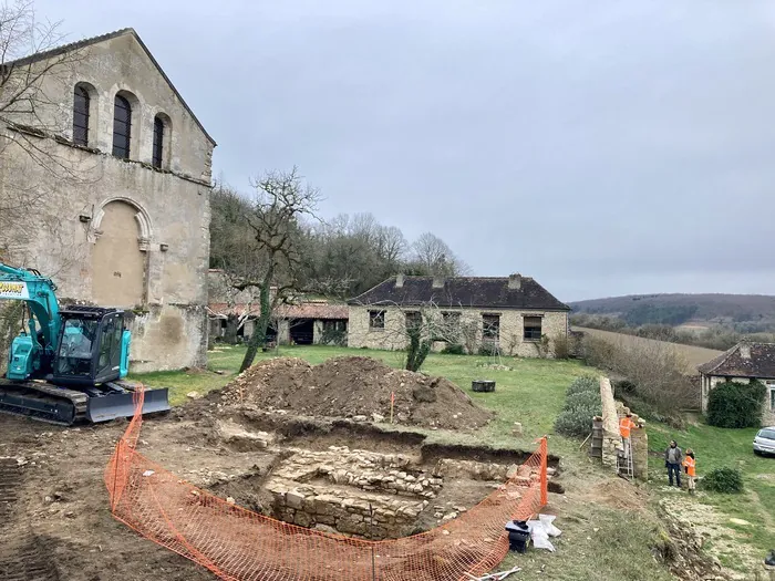 Présentation des fouilles archéologiques à l'ermitage de La Cordelle Chapelle de la Cordelle Vézelay