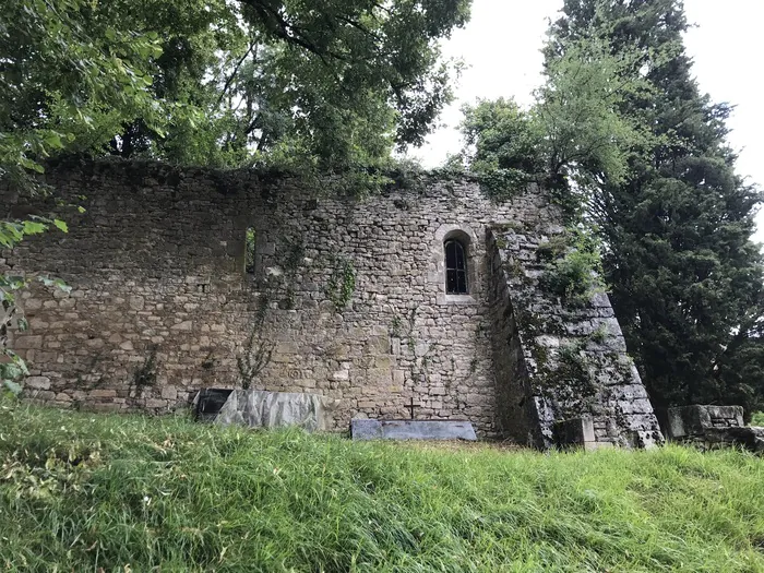 Visite guidée : « La chapelle de Pressignac et ses fontaines » Chapelle de Pressignac Souillac