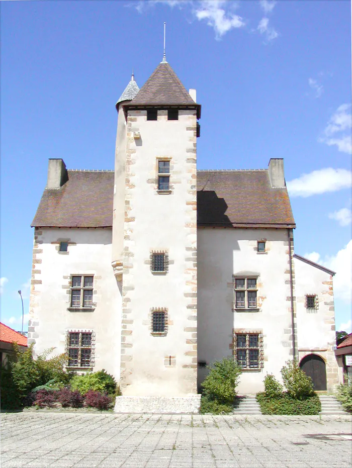 Château de Bien-Assis Château de Bien-Assis Montluçon