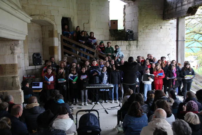 Découvrez les chants envoûtants d'une chorale sur le thème médiéval Château de Gombervaux Vaucouleurs