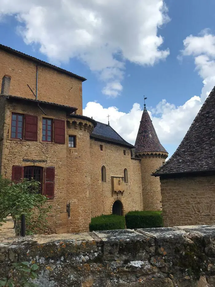 Visite guidée du château de Jarnioux Château de Jarnioux Jarnioux