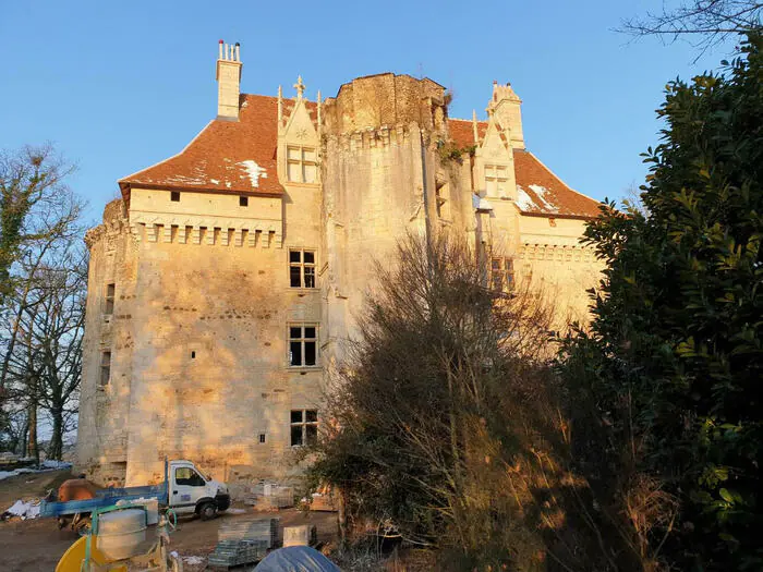 Venez découvrir le château de l'Herm accompagné d'un guide ! Château de l'Herm Rouffignac-Saint-Cernin-de-Reilhac