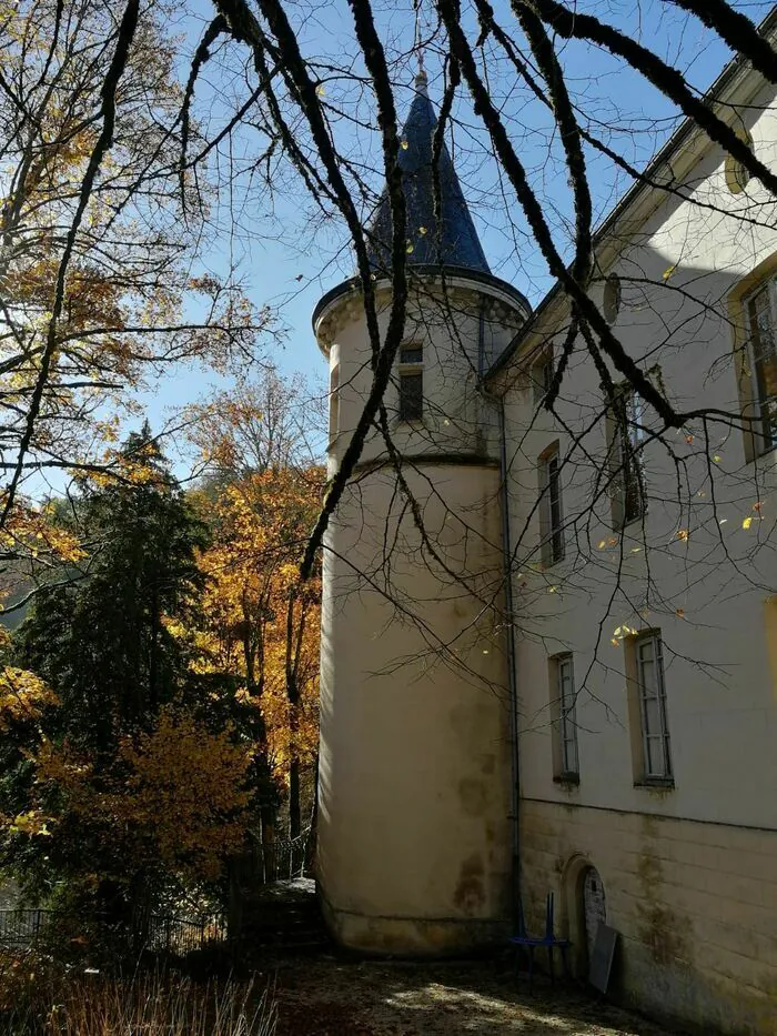 Visite guidée du château de Volognat (Ain) Château de Volognat Nurieux-Volognat