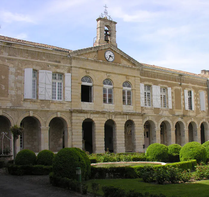 Découverte d'un ancien hôpital du XVIIIe siècle Château des comtes d'Armagnac Lectoure