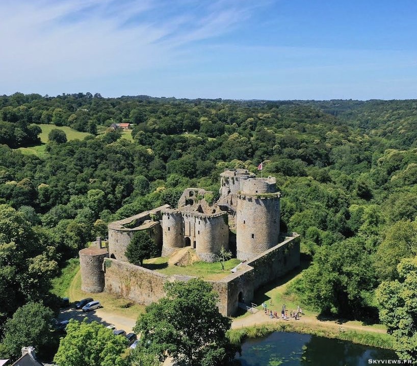 chateau de tonquédec