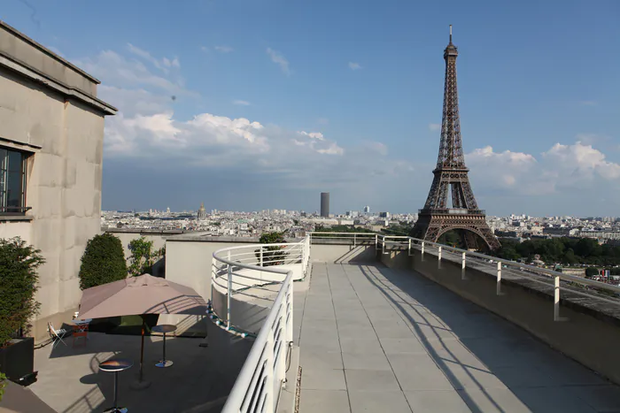 Découverte du toit-terrasse : un point de vue imprenable. Cité de l'architecture et du patrimoine Paris