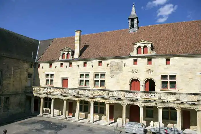 Visite guidée d'un collège humaniste du XVIème siècle Collège Gilles de Trèves Bar-le-Duc