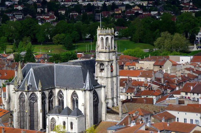 À la découverte d'une collégiale de style gothique et d’inspiration champenoise Collégiale Saint-Gengoult Toul