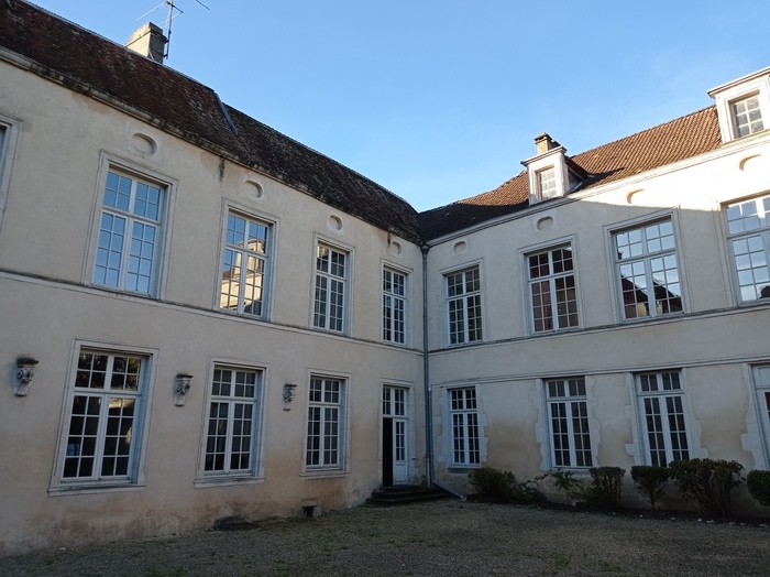 Visite d'un conservatoire installé dans un hôtel particulier Conservatoire de Musique Chaumont