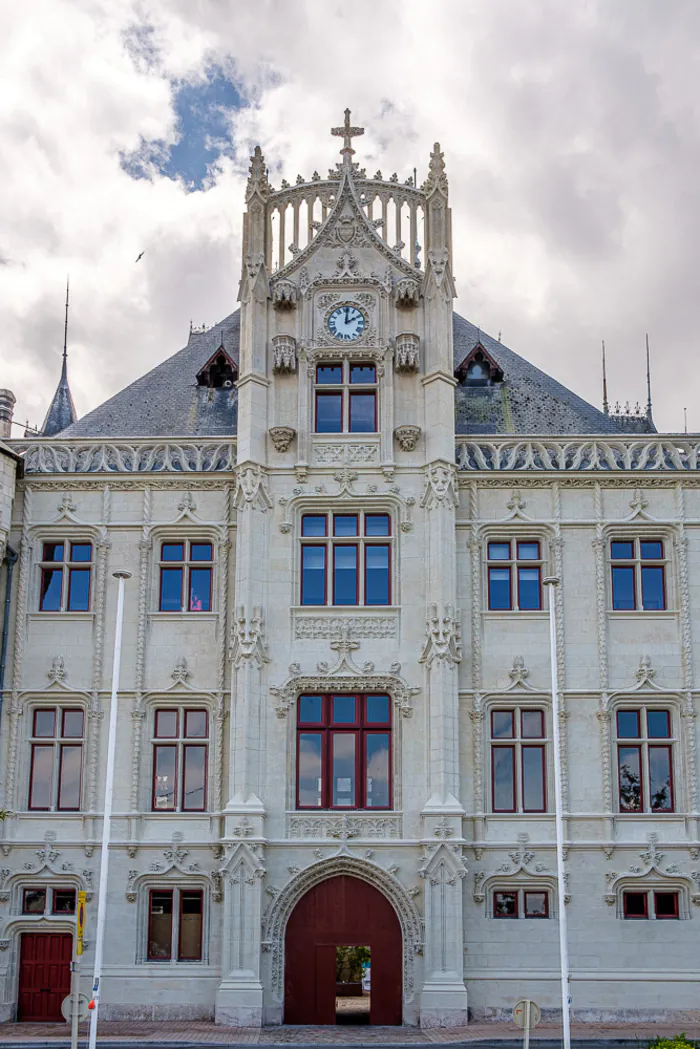 Hôtel de Ville de Saumur Cour de l'Hôtel de Ville Saumur