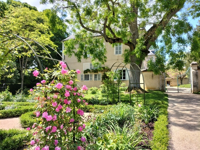 Visite libre du jardin de George Sand Domaine de George Sand Nohant-Vic ...